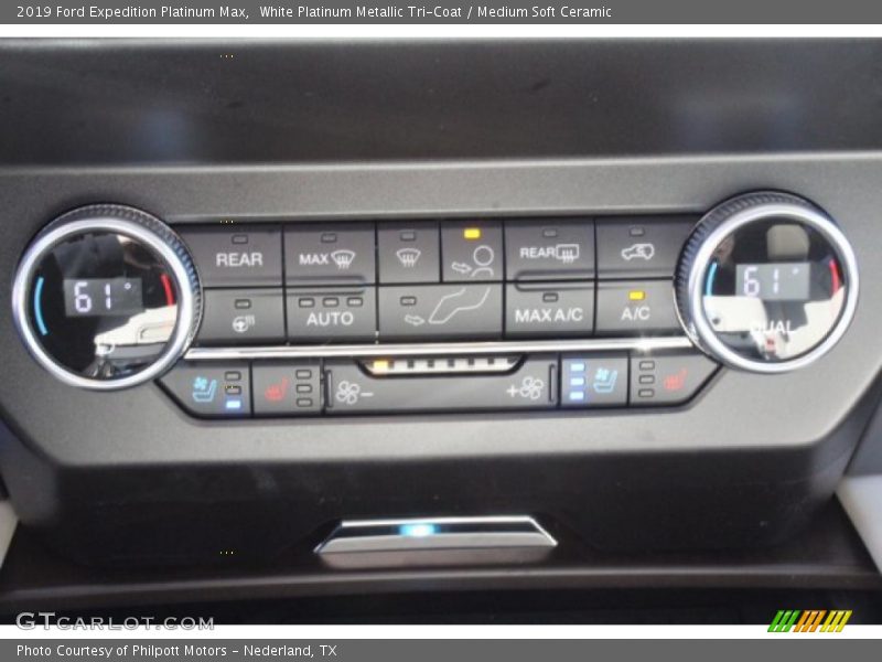 White Platinum Metallic Tri-Coat / Medium Soft Ceramic 2019 Ford Expedition Platinum Max