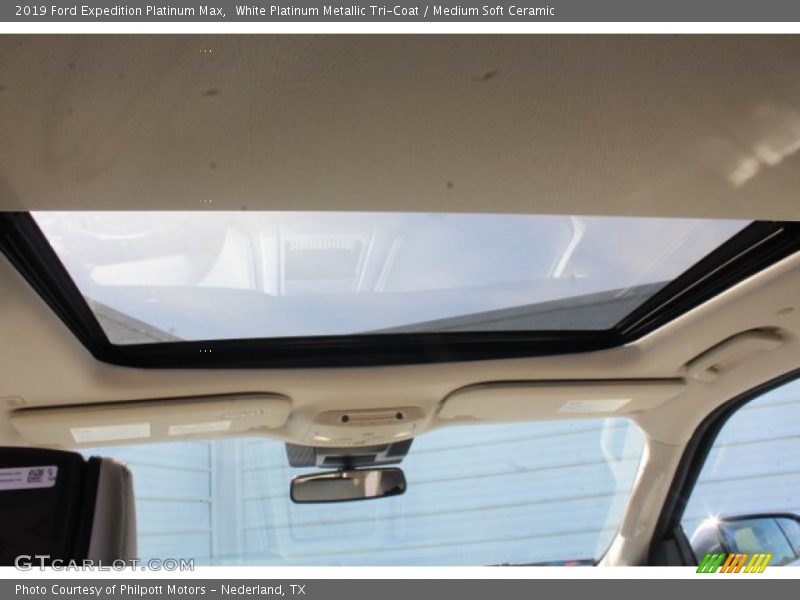 White Platinum Metallic Tri-Coat / Medium Soft Ceramic 2019 Ford Expedition Platinum Max