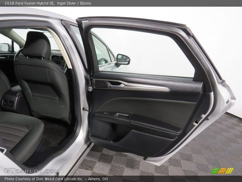 Ingot Silver / Ebony 2018 Ford Fusion Hybrid SE
