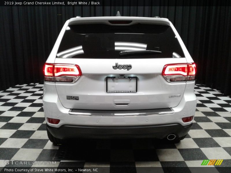 Bright White / Black 2019 Jeep Grand Cherokee Limited