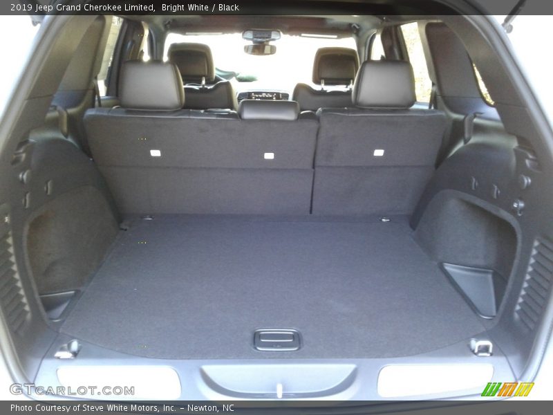 Bright White / Black 2019 Jeep Grand Cherokee Limited