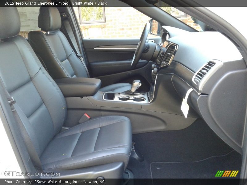 Bright White / Black 2019 Jeep Grand Cherokee Limited