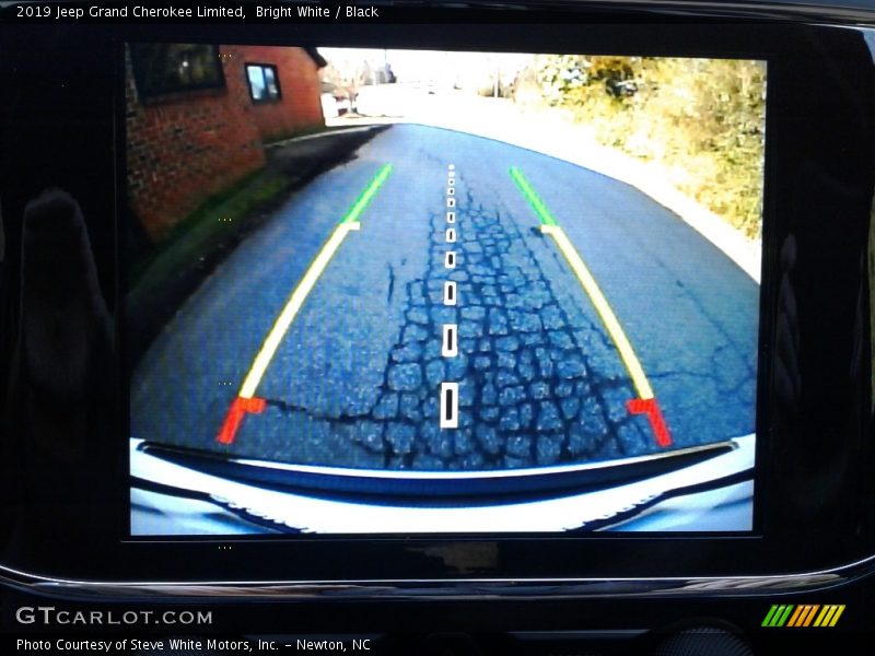 Bright White / Black 2019 Jeep Grand Cherokee Limited