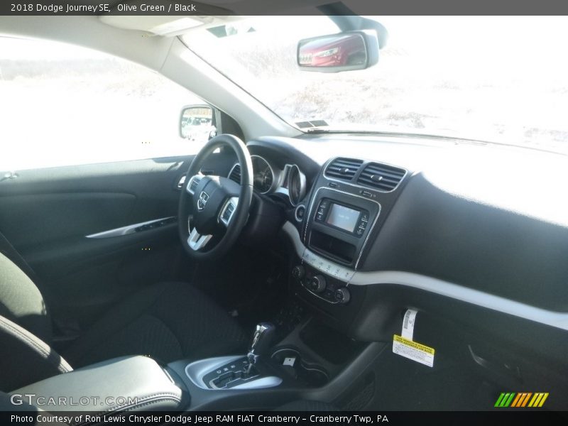 Olive Green / Black 2018 Dodge Journey SE