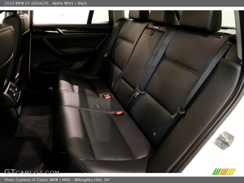 Alpine White / Black 2016 BMW X3 xDrive28i