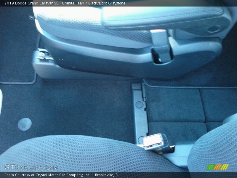 Granite Pearl / Black/Light Graystone 2019 Dodge Grand Caravan SE