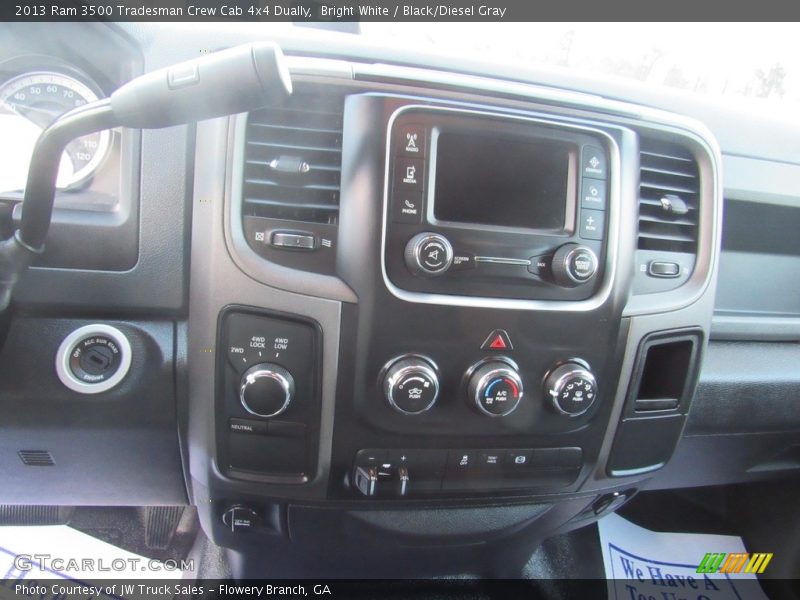 Bright White / Black/Diesel Gray 2013 Ram 3500 Tradesman Crew Cab 4x4 Dually