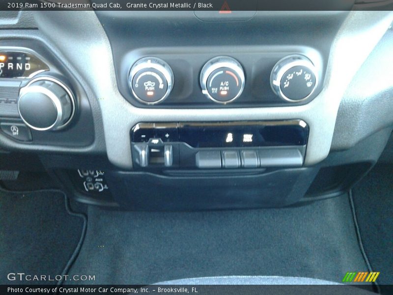 Granite Crystal Metallic / Black 2019 Ram 1500 Tradesman Quad Cab