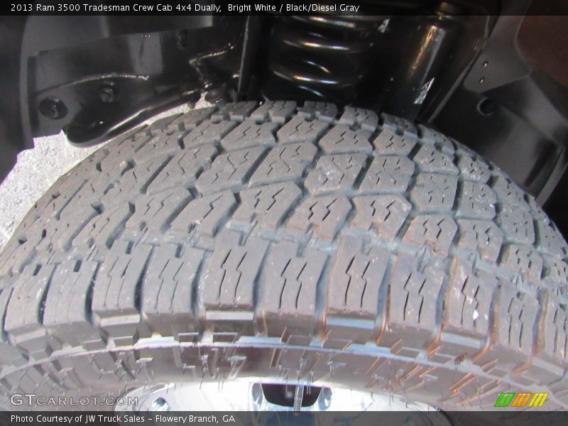 Bright White / Black/Diesel Gray 2013 Ram 3500 Tradesman Crew Cab 4x4 Dually