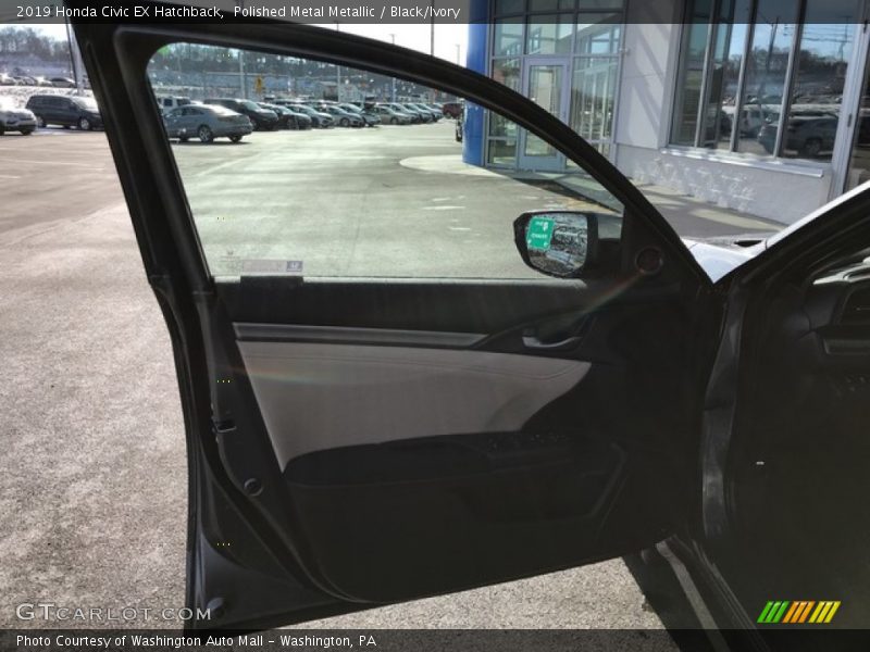 Polished Metal Metallic / Black/Ivory 2019 Honda Civic EX Hatchback