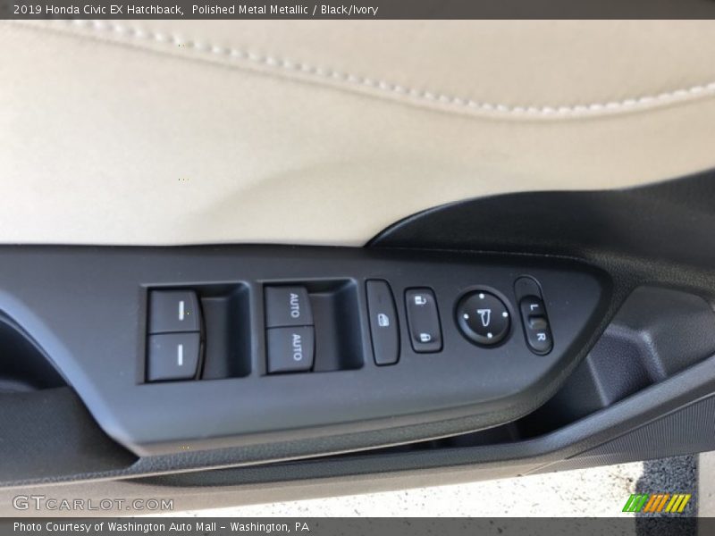 Polished Metal Metallic / Black/Ivory 2019 Honda Civic EX Hatchback