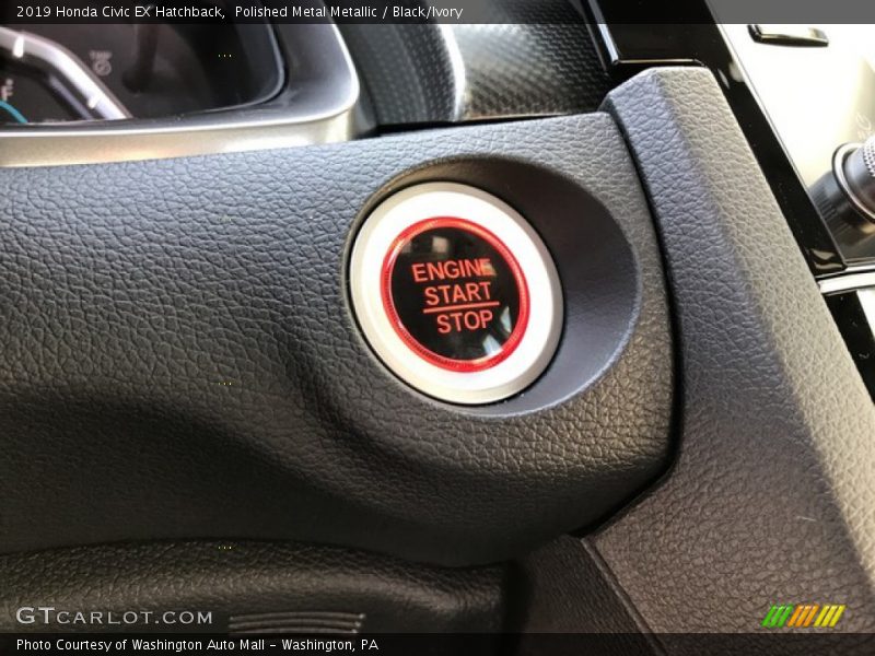Polished Metal Metallic / Black/Ivory 2019 Honda Civic EX Hatchback
