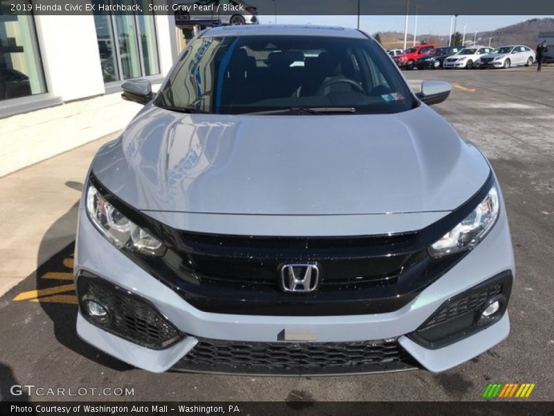 Sonic Gray Pearl / Black 2019 Honda Civic EX Hatchback