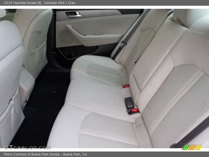 Venetian Red / Gray 2016 Hyundai Sonata SE