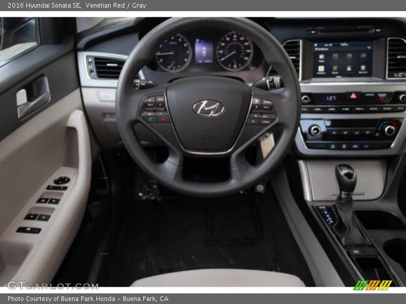 Venetian Red / Gray 2016 Hyundai Sonata SE