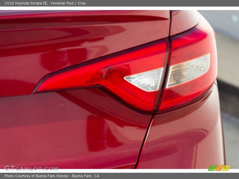 Venetian Red / Gray 2016 Hyundai Sonata SE