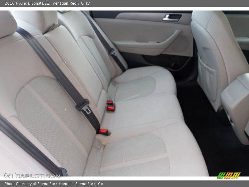 Venetian Red / Gray 2016 Hyundai Sonata SE