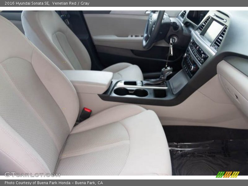 Venetian Red / Gray 2016 Hyundai Sonata SE