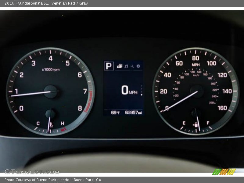 Venetian Red / Gray 2016 Hyundai Sonata SE