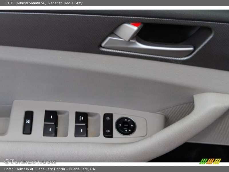 Venetian Red / Gray 2016 Hyundai Sonata SE