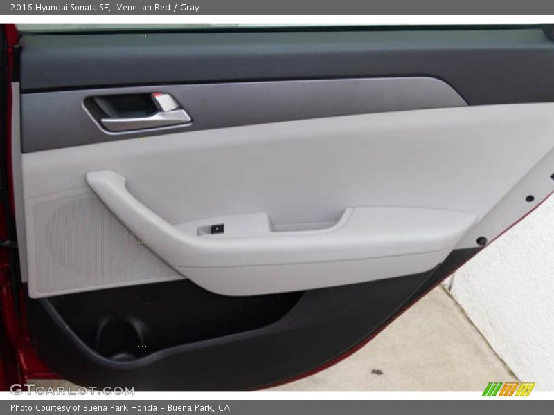 Venetian Red / Gray 2016 Hyundai Sonata SE