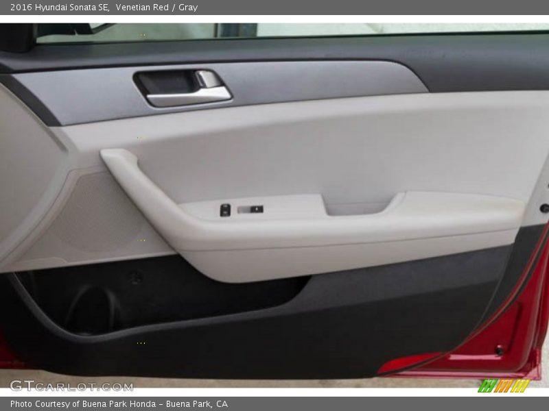 Venetian Red / Gray 2016 Hyundai Sonata SE