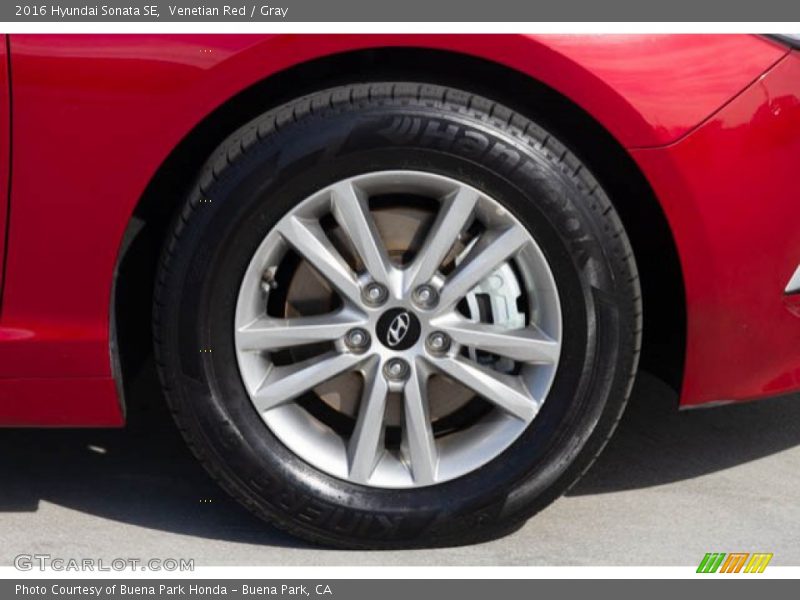 Venetian Red / Gray 2016 Hyundai Sonata SE