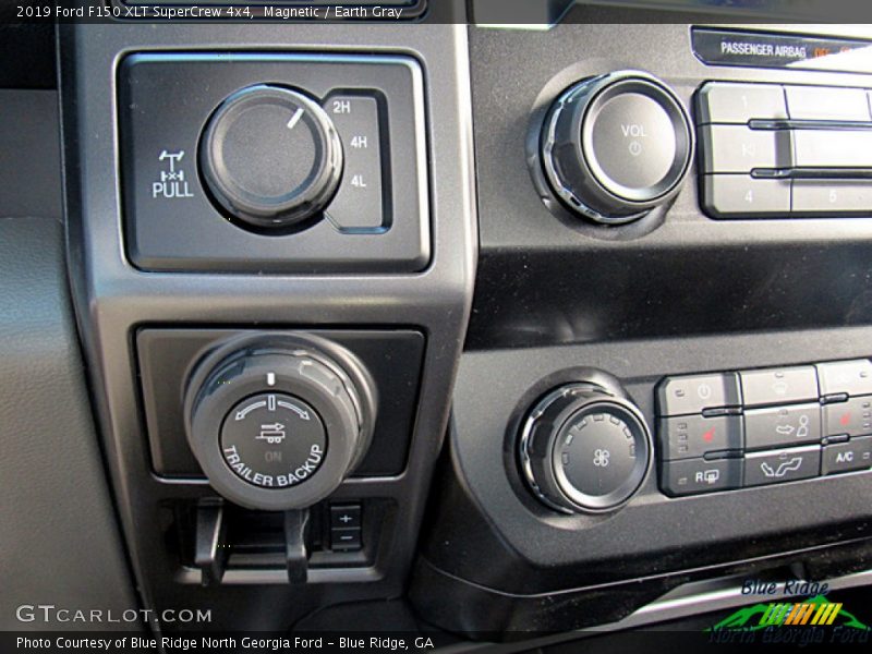 Magnetic / Earth Gray 2019 Ford F150 XLT SuperCrew 4x4