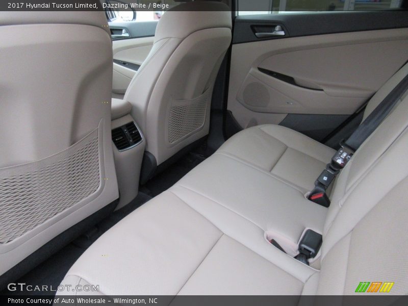 Dazzling White / Beige 2017 Hyundai Tucson Limited