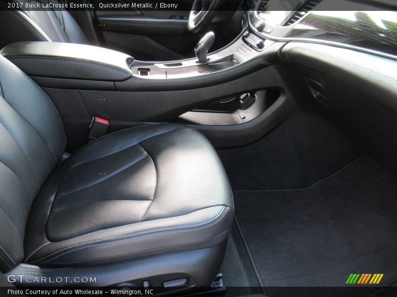 Quicksilver Metallic / Ebony 2017 Buick LaCrosse Essence