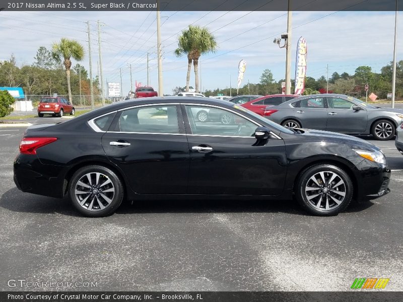 Super Black / Charcoal 2017 Nissan Altima 2.5 SL