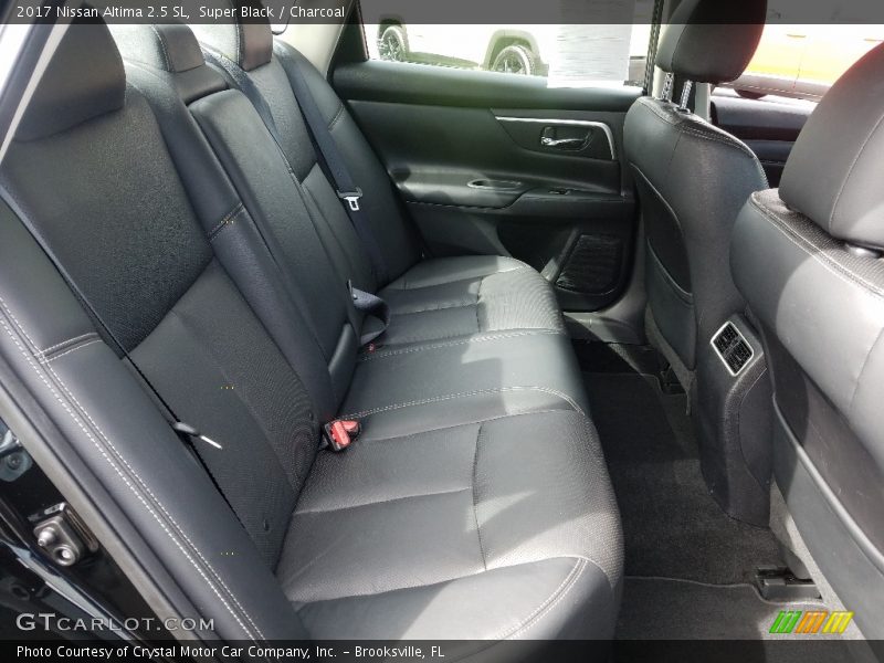 Super Black / Charcoal 2017 Nissan Altima 2.5 SL