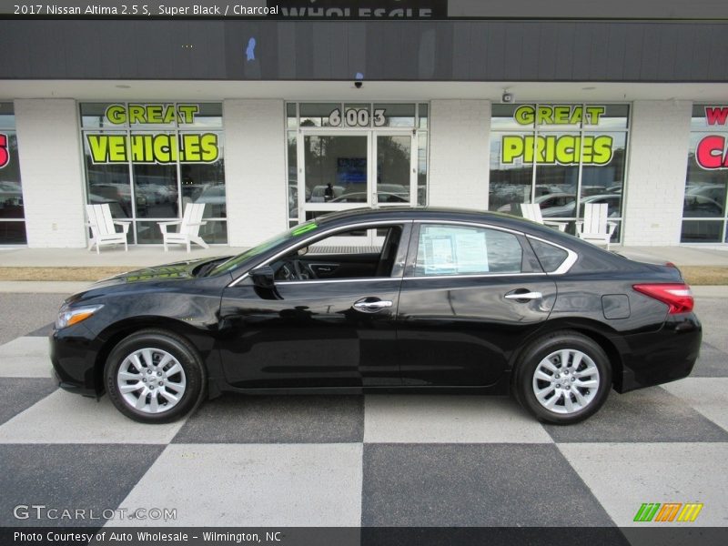 Super Black / Charcoal 2017 Nissan Altima 2.5 S
