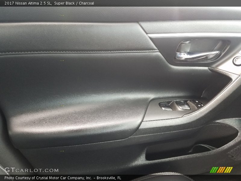 Super Black / Charcoal 2017 Nissan Altima 2.5 SL