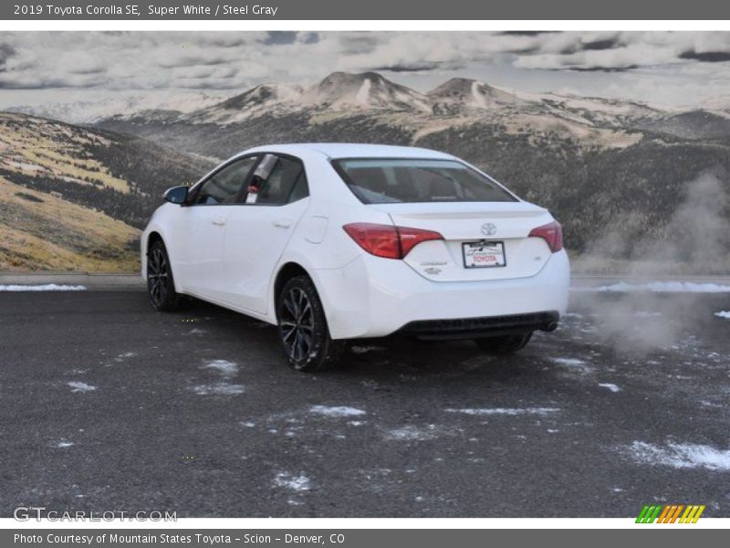 Super White / Steel Gray 2019 Toyota Corolla SE