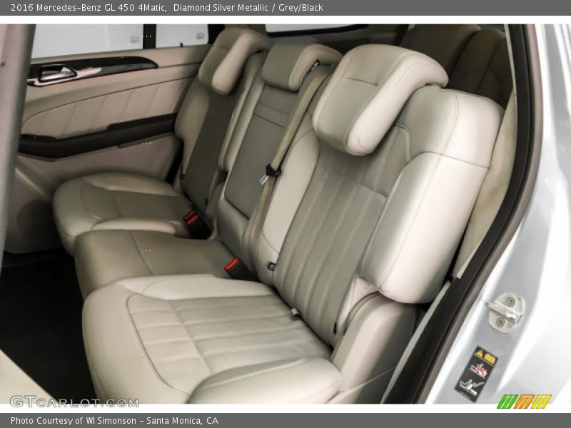 Diamond Silver Metallic / Grey/Black 2016 Mercedes-Benz GL 450 4Matic