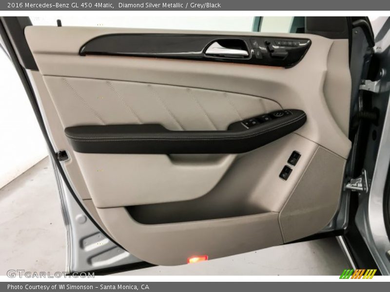 Diamond Silver Metallic / Grey/Black 2016 Mercedes-Benz GL 450 4Matic