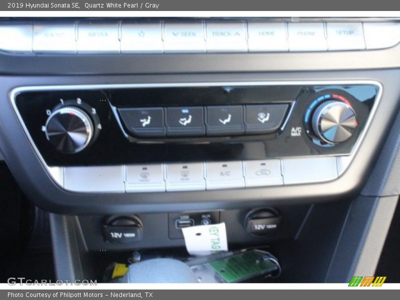 Quartz White Pearl / Gray 2019 Hyundai Sonata SE
