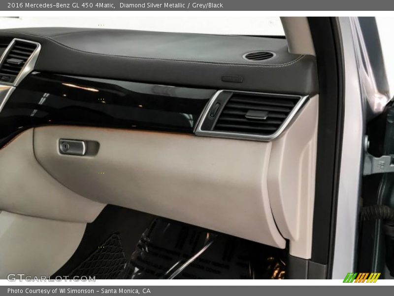 Diamond Silver Metallic / Grey/Black 2016 Mercedes-Benz GL 450 4Matic