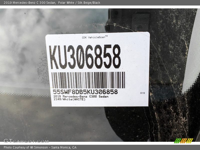 Polar White / Silk Beige/Black 2019 Mercedes-Benz C 300 Sedan