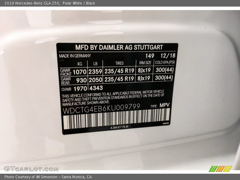 Polar White / Black 2019 Mercedes-Benz GLA 250