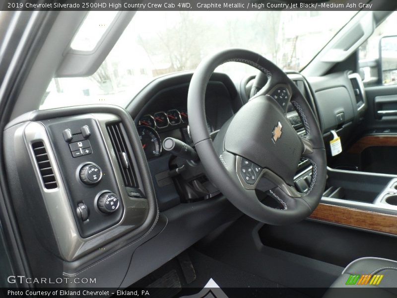 Graphite Metallic / High Country Jet Black/­Medium Ash Gray 2019 Chevrolet Silverado 2500HD High Country Crew Cab 4WD