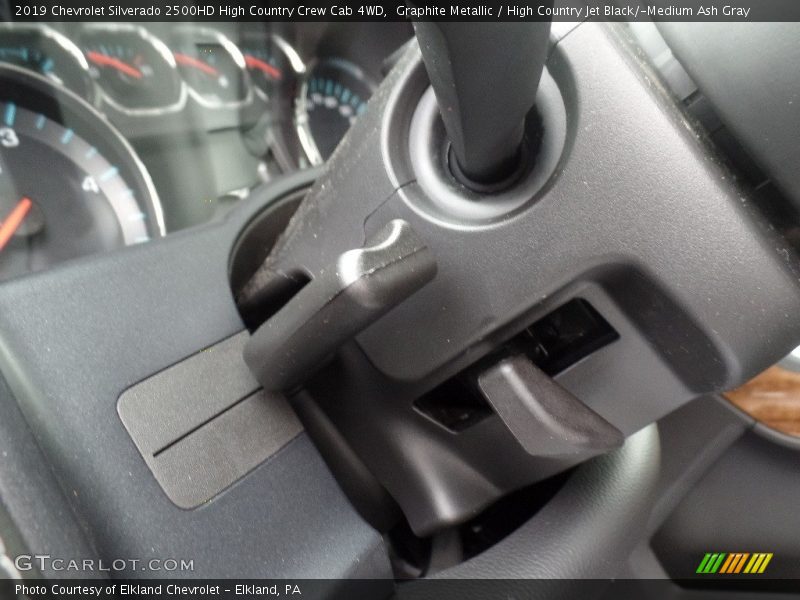 Graphite Metallic / High Country Jet Black/­Medium Ash Gray 2019 Chevrolet Silverado 2500HD High Country Crew Cab 4WD