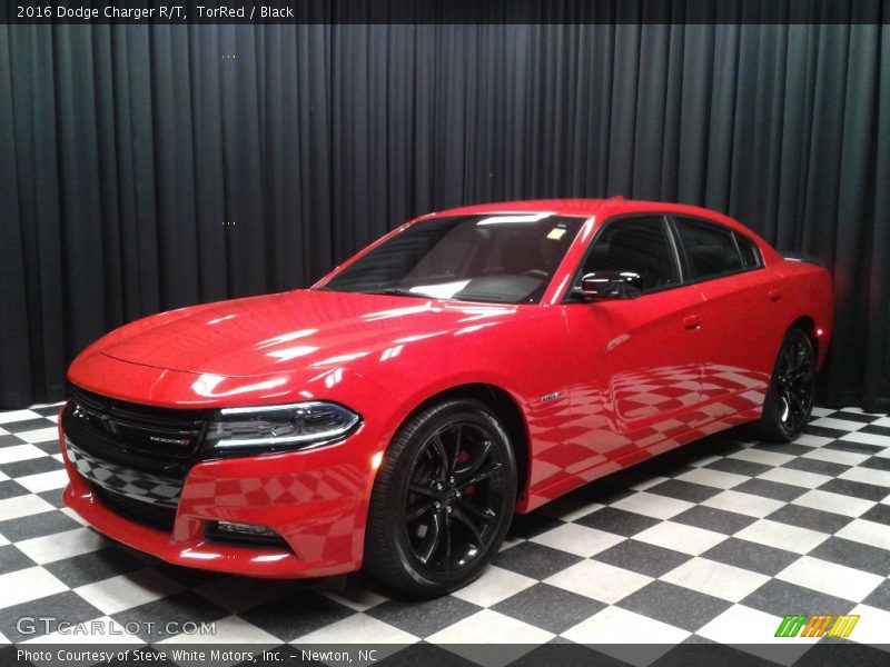 TorRed / Black 2016 Dodge Charger R/T