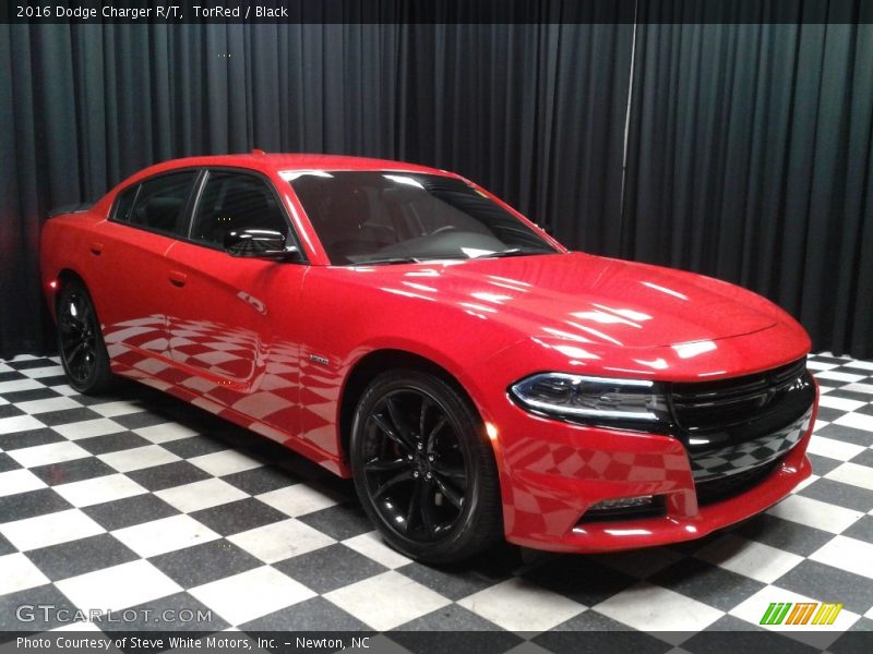 TorRed / Black 2016 Dodge Charger R/T