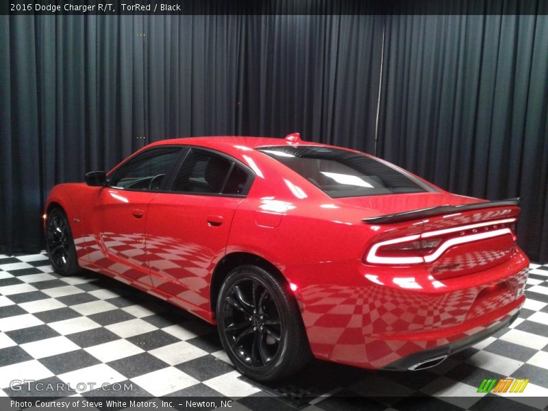 TorRed / Black 2016 Dodge Charger R/T
