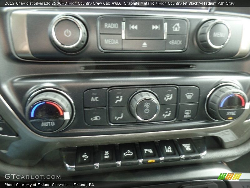 Graphite Metallic / High Country Jet Black/­Medium Ash Gray 2019 Chevrolet Silverado 2500HD High Country Crew Cab 4WD
