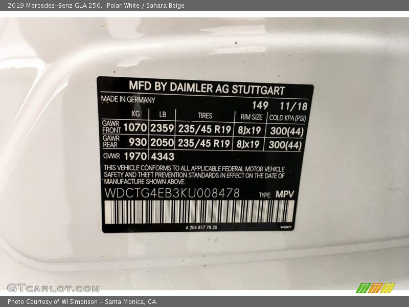 Polar White / Sahara Beige 2019 Mercedes-Benz GLA 250