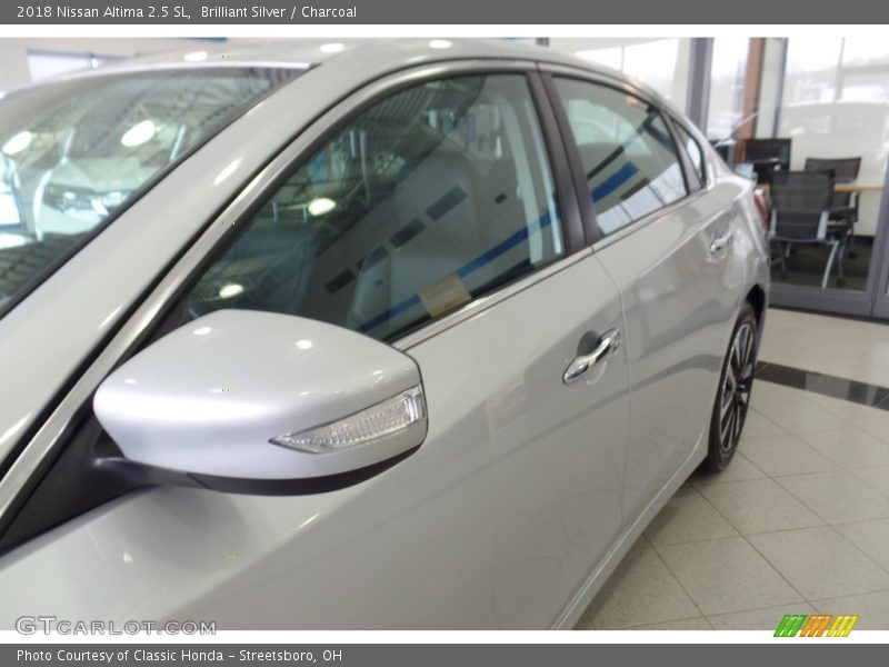 Brilliant Silver / Charcoal 2018 Nissan Altima 2.5 SL