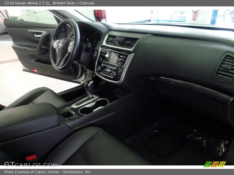 Brilliant Silver / Charcoal 2018 Nissan Altima 2.5 SL